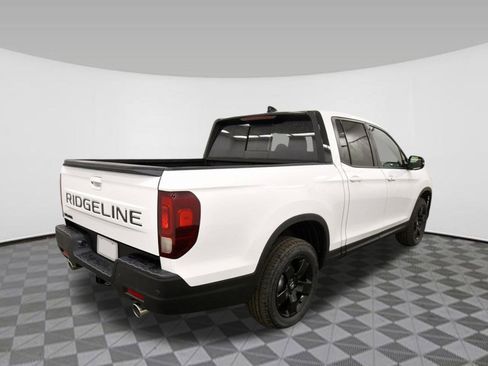 New 2026 Honda Ridgeline Black Edition image 5