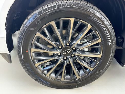 New 2026 INFINITI QX80 Autograph w/ Premium Cargo Package image 43