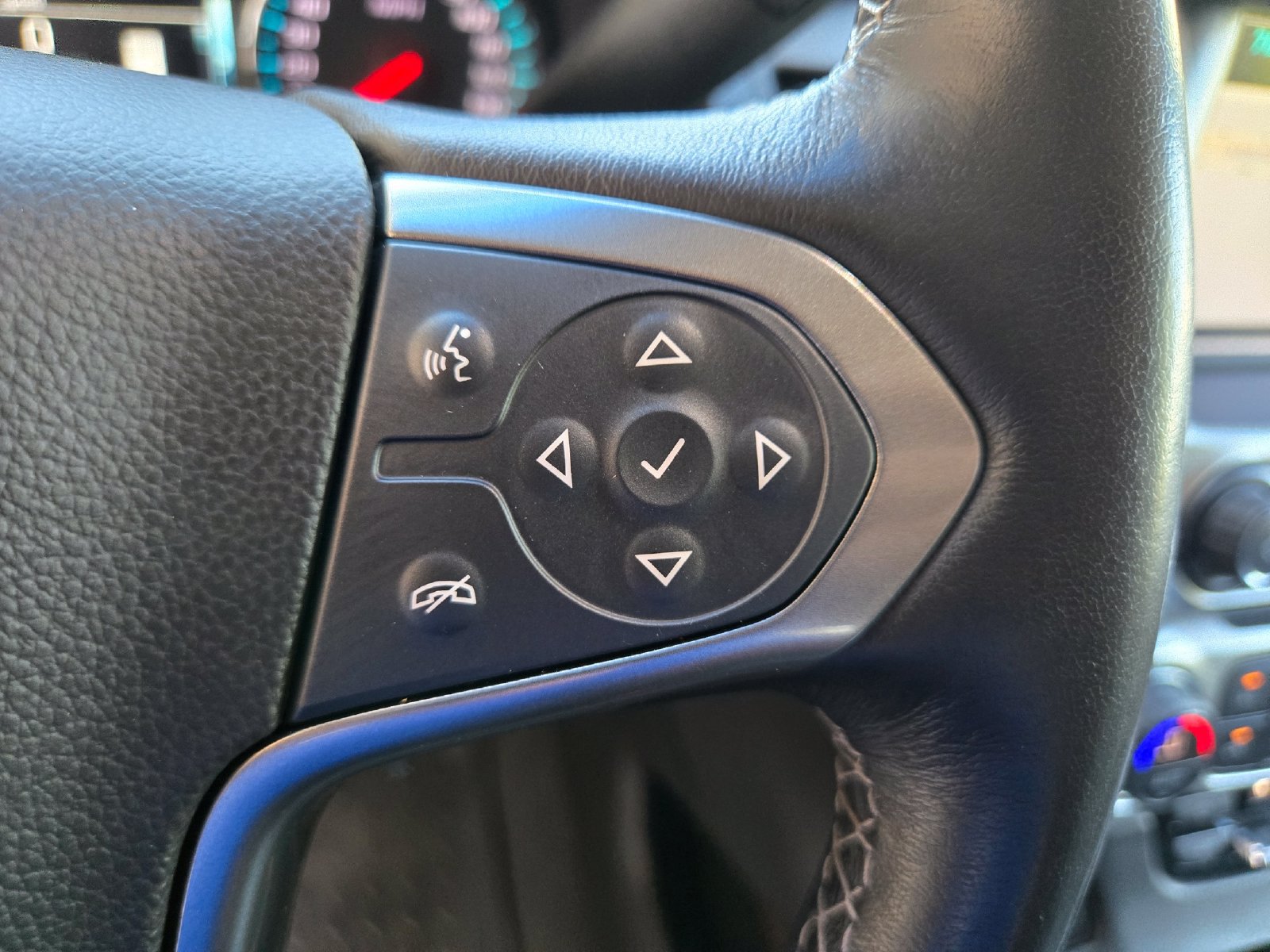 Used 2019 Chevrolet Tahoe LT AWD/4WD image 13