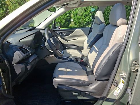 Used 2019 Subaru Forester Limited AWD/4WD image 14