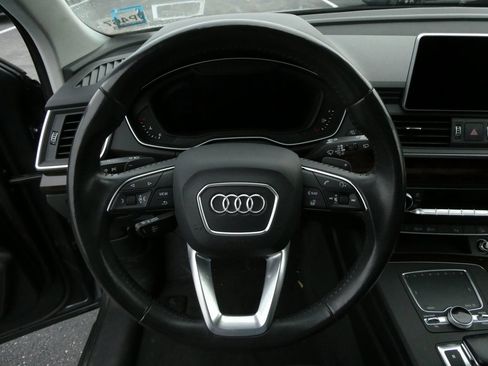 Used 2018 Audi Q5 2.0T Premium Plus w/ Premium Plus Package image 4