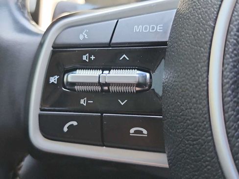 Used 2022 Kia Sorento S FWD image 28