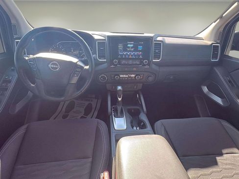 Used 2023 Nissan Frontier SV w/ SV Convenience Package image 26