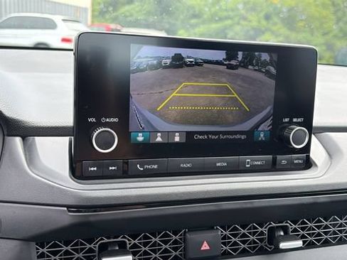 Used 2025 Honda Accord SE image 18