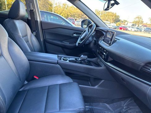 Used 2023 Nissan Rogue SL image 13