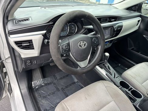 Used 2015 Toyota Corolla LE image 20