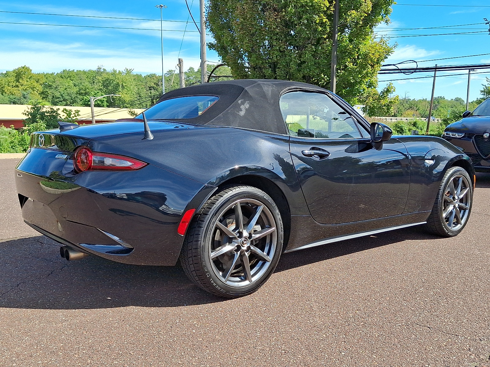 Used 2016 MAZDA MX-5 Miata Grand Touring RWD image 8