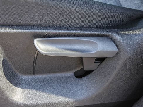 Used 2025 Volkswagen Tiguan S image 22