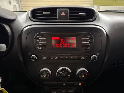 Used 2015 Kia Soul image 15