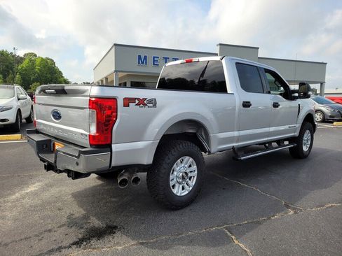Used 2017 Ford F250 XLT w/ XLT Value Package image 11