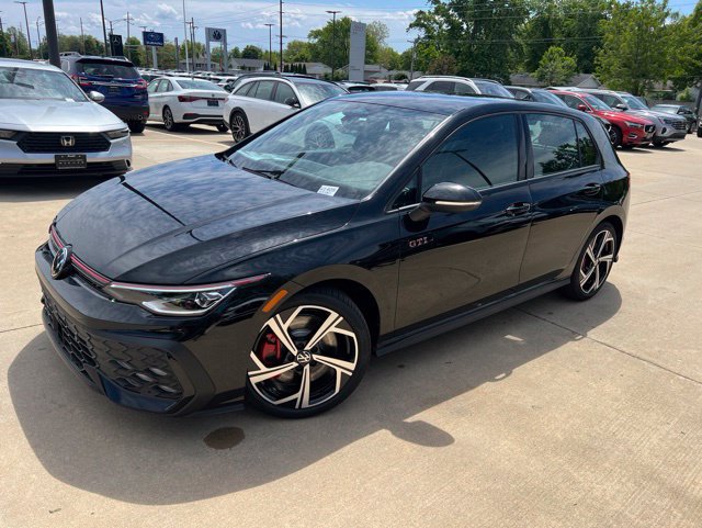 New 2026 Volkswagen GTI SE FWD image 6