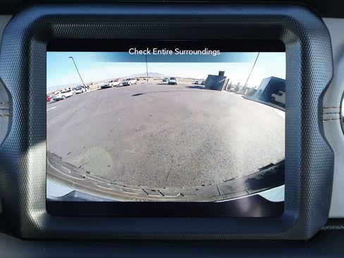 Used 2021 Jeep Wrangler Unlimited Sahara image 18