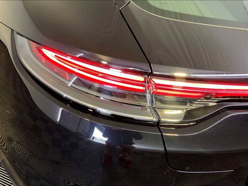 Certified 2023 Porsche Panamera 4 Platinum Edition AWD/4WD image 30