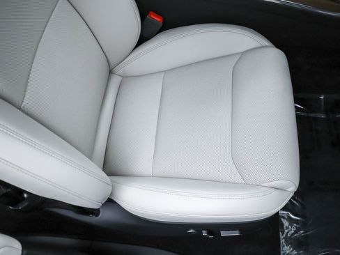 Used 2022 Tesla Model X image 20