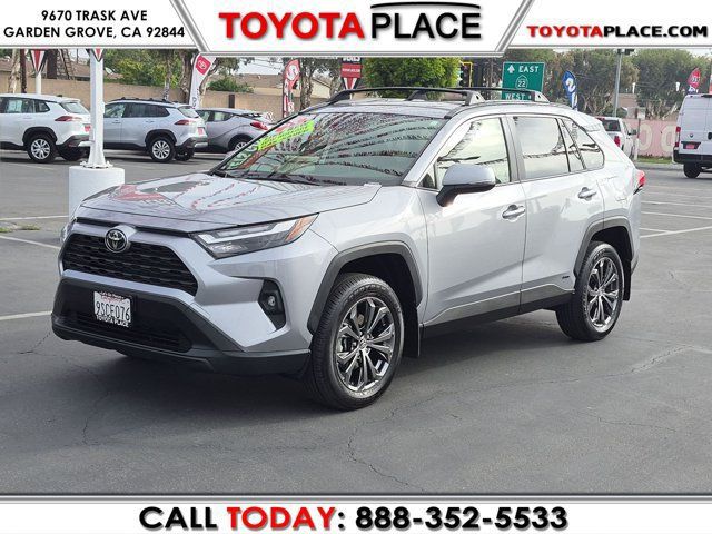 Used 2025 Toyota RAV4 XLE Premium w/ Weather Package AWD/4WD image 1