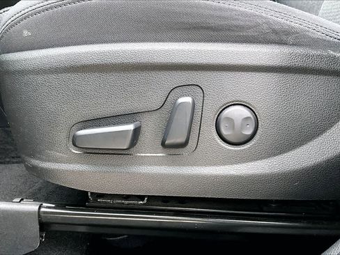 Certified 2022 Hyundai Santa Fe SEL image 30