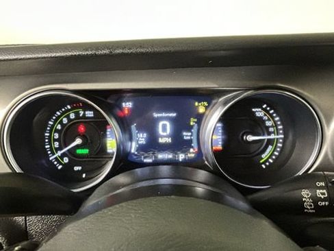 Used 2023 Jeep Wrangler Unlimited w/ Cold Weather Group AWD/4WD image 16