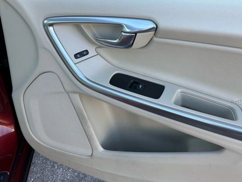 Used 2015 Volvo S60 T5 Premier Plus image 19