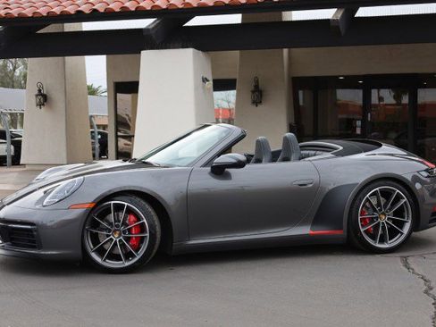 Used 2020 Porsche 911 Carrera S image 5