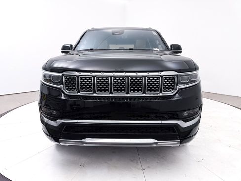 Used 2022 Jeep Grand Wagoneer Series III w/ Flexible Seating Group image 17