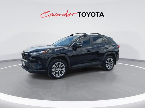 Certified 2022 Toyota RAV4 XLE Premium FWD image 4