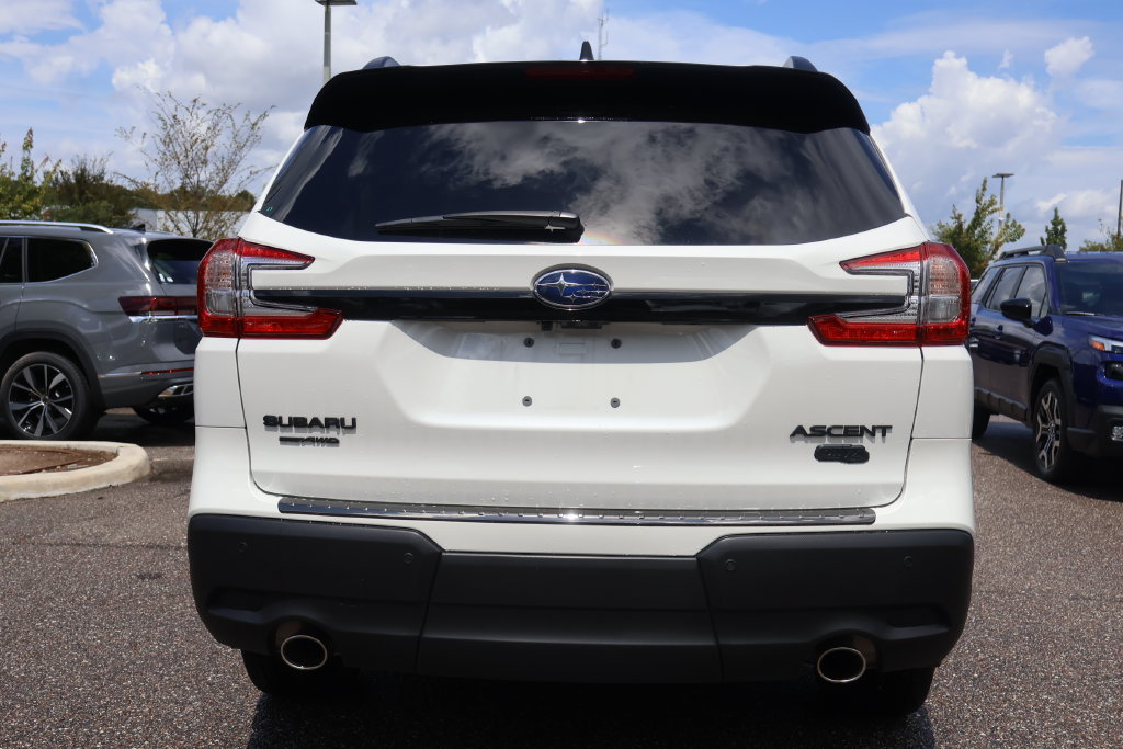 Certified 2025 Subaru Ascent Bronze Edition w/ Onyx Package AWD/4WD image 8
