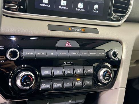 Used 2022 Kia Sportage EX image 27