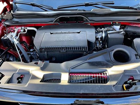 Used 2025 Honda Pilot Black Edition image 24