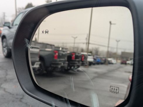 New 2026 Chevrolet Equinox LT w/ Convenience Package II image 38