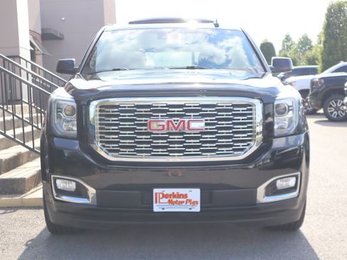 Used 2017 GMC Yukon Denali w/ Open Road Package AWD/4WD image 4