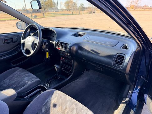 Used 1998 Acura Integra LS image 12