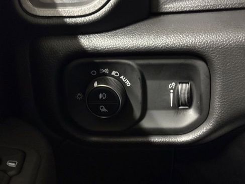 New 2026 RAM 2500 Tradesman AWD/4WD image 18