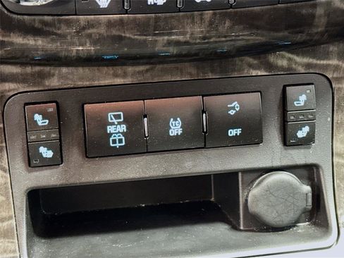 Used 2014 Buick Enclave Leather FWD image 19