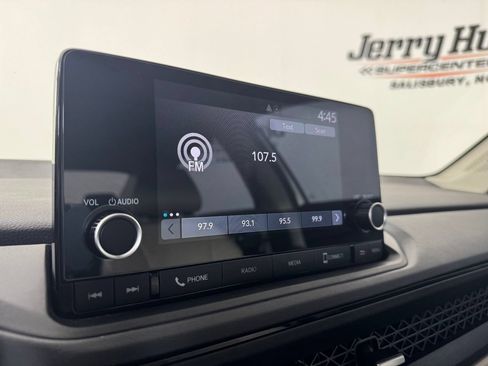 Used 2024 Honda Accord EX image 16