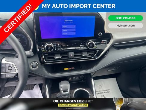 Certified 2025 Toyota Highlander Limited AWD/4WD image 21
