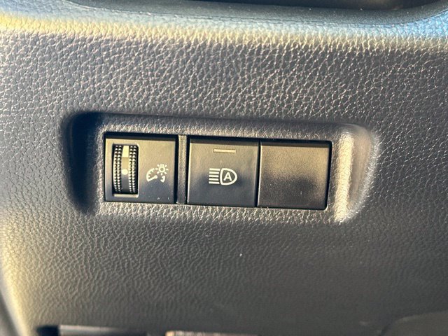 Used 2019 Toyota RAV4 LE w/ All Weather Liner Package AWD/4WD image 25