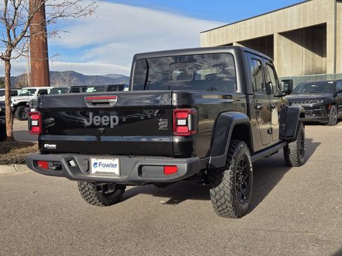 New 2026 Jeep Gladiator Sport AWD/4WD image 3
