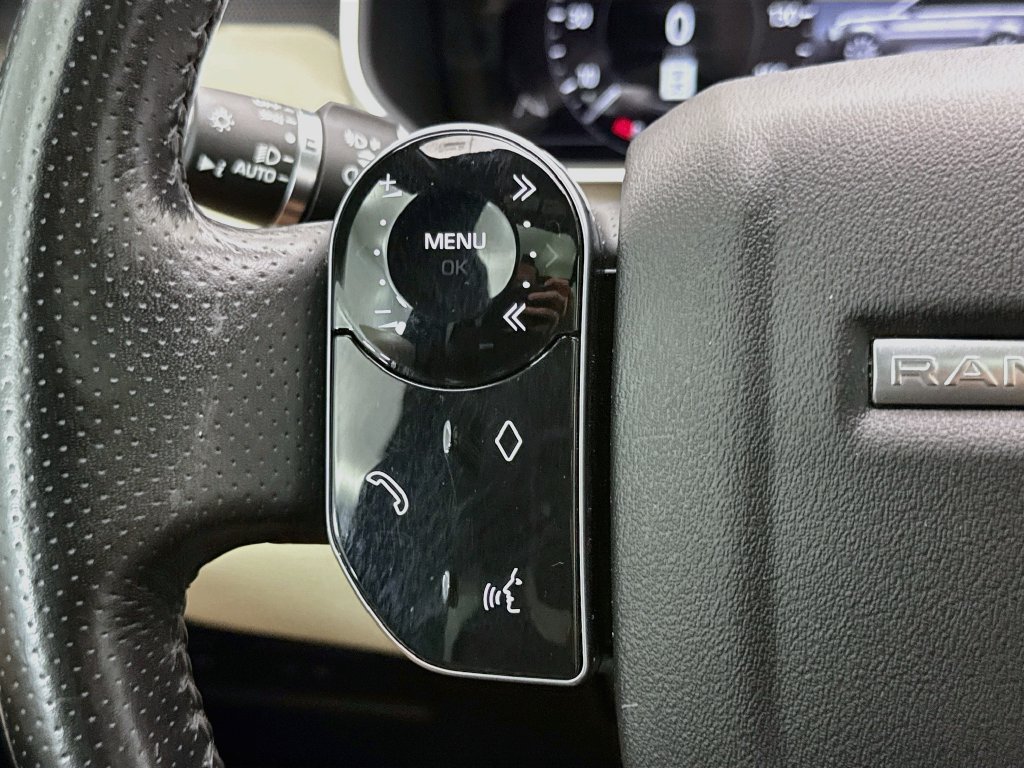 Used 2020 Land Rover Range Rover Sport HSE AWD/4WD image 11