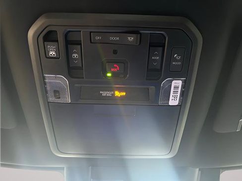 New 2025 Toyota Tundra Platinum AWD/4WD image 18