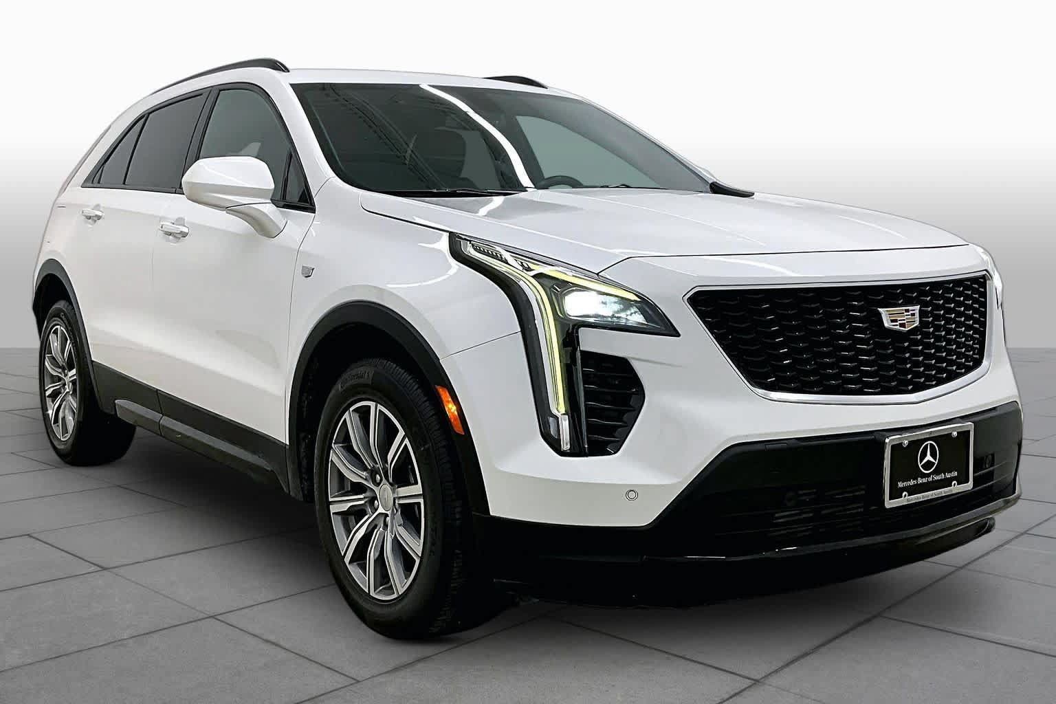 Used 2019 Cadillac XT4 Sport FWD image 3