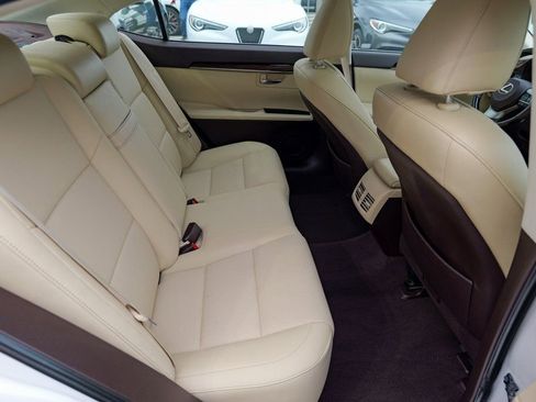 Used 2018 Lexus ES 350 w/ Premier Package image 31