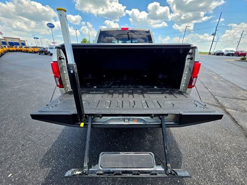 Used 2018 Ford F150 King Ranch w/ Equipment Group 601A Luxury AWD/4WD image 12