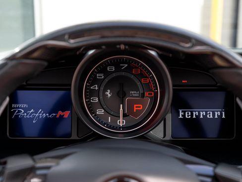 Used 2023 Ferrari Portofino M RWD image 43