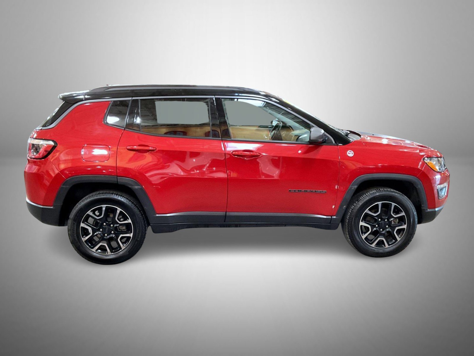 Used 2019 Jeep Compass Trailhawk w/ Cold Weather Group AWD/4WD image 4