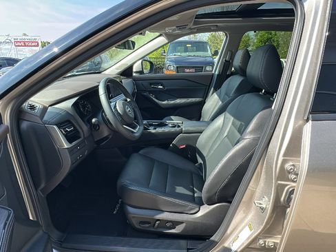 Certified 2023 Nissan Rogue SL w/ SL Premium Package AWD/4WD image 11