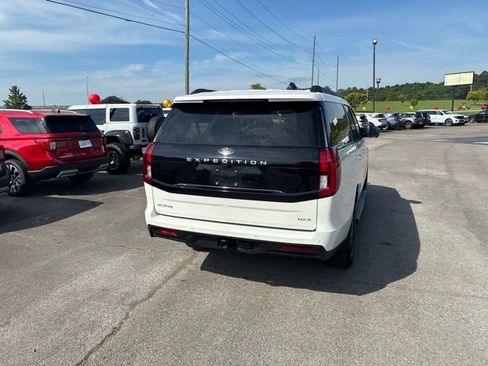 Used 2025 Ford Expedition Max Active RWD image 13