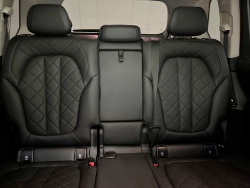 Used 2023 BMW X7 xDrive40i w/ Premium Package AWD/4WD image 13