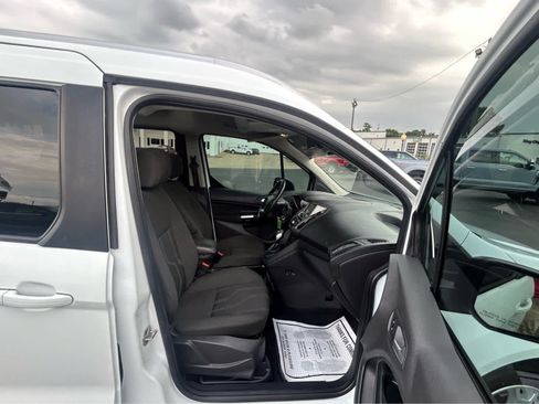 Used 2018 Ford Transit Connect XLT FWD image 18