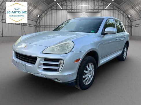 Used 2010 Porsche Cayenne AWD/4WD image 1