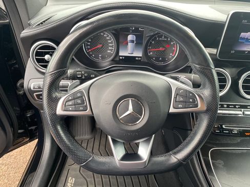 Used 2019 Mercedes-Benz GLC 43 AMG 4MATIC image 32